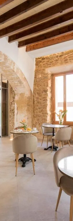 Petit Palau Alcudia - Adults Only，位于阿尔库迪亚的酒店