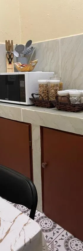 Janessa's Dwellery，位于维拉港的酒店