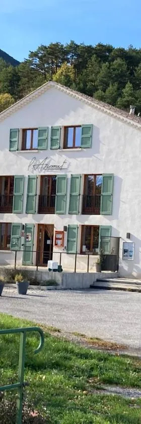 L’AZIMUT，位于Senez的酒店