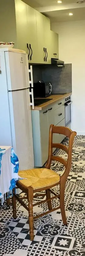 Studio 2A，位于Ucciani的酒店