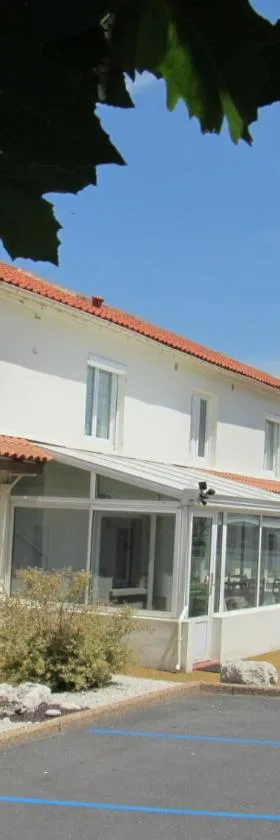 Cit'Hotel Les Atlantes，位于Médis的酒店