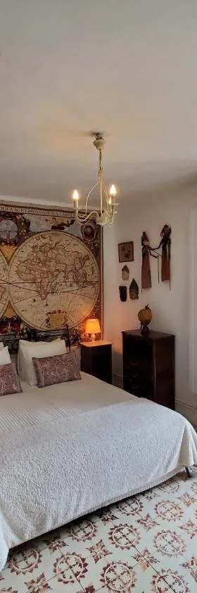 La Dolce Vita - Chambre Marco Polo，位于Montpeyroux的酒店