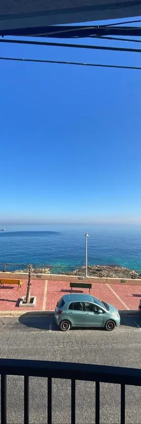 SG seaview apartment，位于Xgħajra的酒店