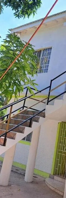 Mango tree Oasis，位于特雷热比奇的酒店