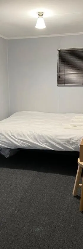 A lovely studio in Kings Meadows，位于Kings Meadows的酒店