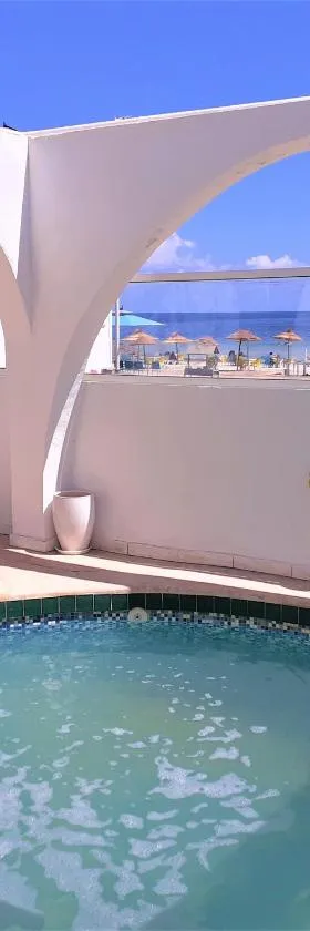 VILLA KIKA ZARZIS, LOCATION CHAMBRES D'HÔTES en TUNISIE，位于杰尔吉斯的酒店