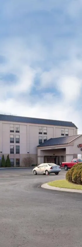 马斯基根希尔顿恒庭酒店，位于Muskegon Heights的酒店