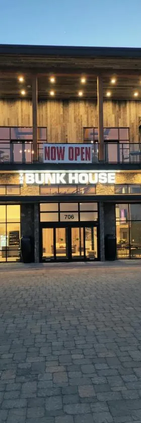 Bunk House，位于马德拉斯的酒店