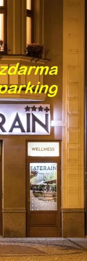 KATERAIN hotel, restaurace, wellness，位于奥帕瓦的酒店