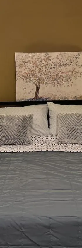 Five Stars Luxury Home，位于克拉克斯维尔的酒店