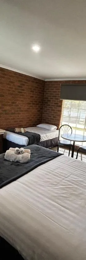 巴尔拉纳德柯隆尼汽车旅馆，位于巴尔拉纳德的酒店