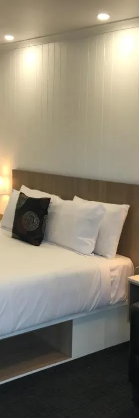 Room Motel Kingaroy East，位于金格罗伊的酒店