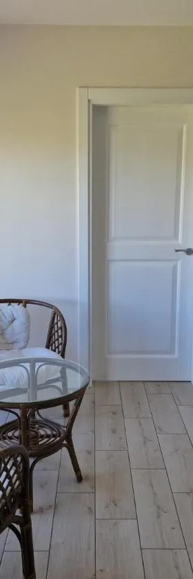 Egles house apartment with jacuzzi，位于温特的酒店