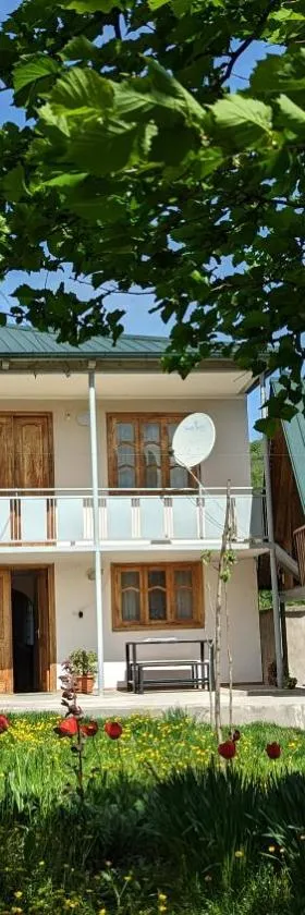GreenHill - Your Guesthouse in Ubisa，位于Ubisi的酒店