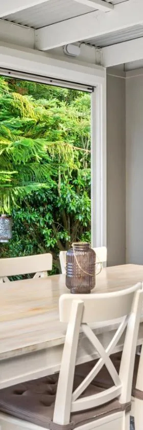 Lush rural retreat，位于Korumburra的酒店