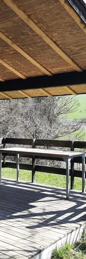chalet du camping la Porte St Martin，位于Saint-Martin-en-Vercors的酒店