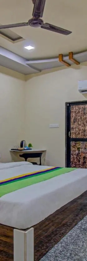 Treebo Royal, Chandrapur，位于Chandrapur的酒店