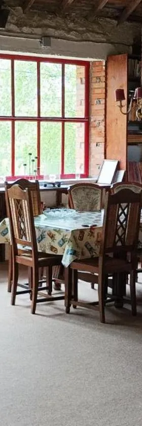 La Mez a Nine chambres d'hôtes，位于Buxières-sous-Montaigut的酒店