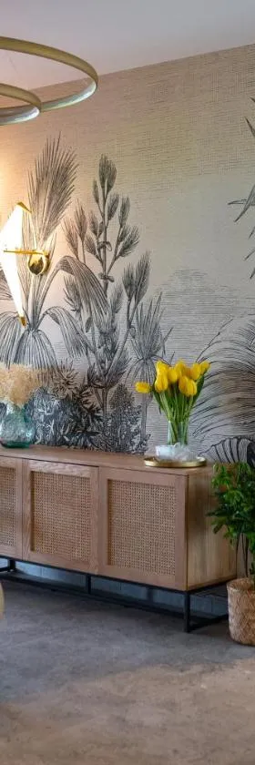 格斯辛尼天堂酒店，位于米尔泽希塞的酒店