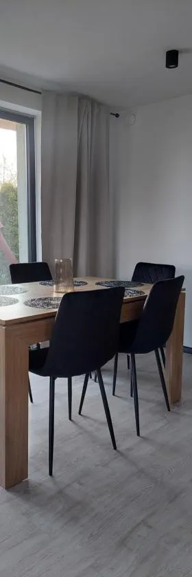 Apartament Pod Bocianami，位于Żelistrzewo的酒店