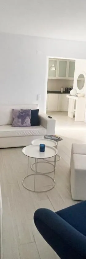 Beautiful apartment set in the heart of Quinta - Newly Refurbished，位于阿尔曼萨的酒店