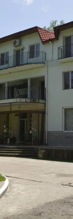 Park Hotel Imeri kutaisi，位于库塔伊西的酒店