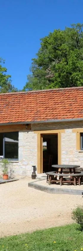 Oltarcie - Maison d'hôte avec piscine，位于Espagnac-Sainte-Eulalie的酒店