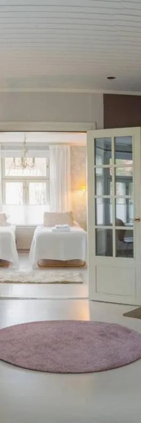 Villa Moisio - puutaloidylliä Salon keskustassa，位于萨洛的酒店