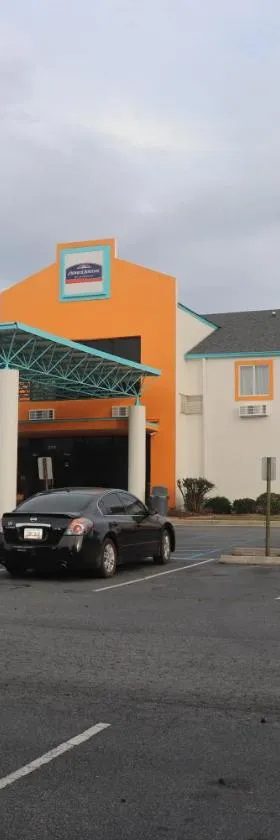 Howard Johnson by Wyndham Tifton GA I-75，位于提夫顿的酒店
