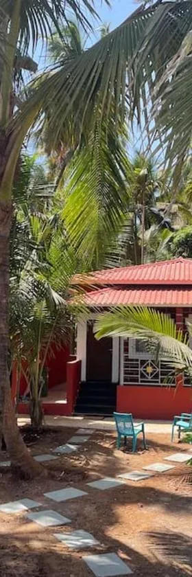 Sandcastle Cottages 1 AC - Indoor Pool - WiFi - SmartTV - Parking - Diveagar，位于戴维格的酒店