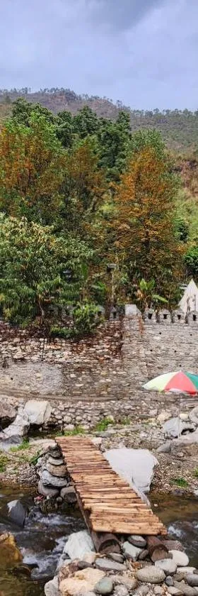 Hobo Huts by the Riverside，位于Panuānaula的酒店