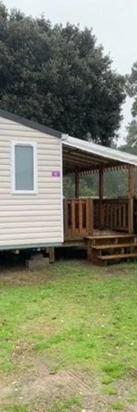Mobil Home Ronce Les Bains，位于龙斯莱班的酒店