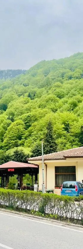 格斯基永吉家庭旅馆 ，位于里尔斯基马纳斯特的酒店
