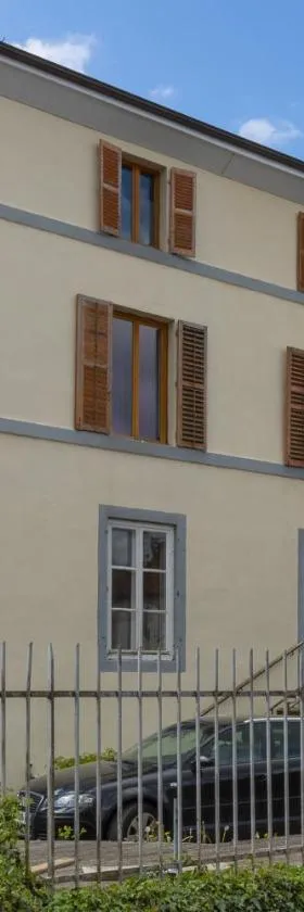 Gîte 4 à 10 pers，位于沃洛格河畔格朗热的酒店