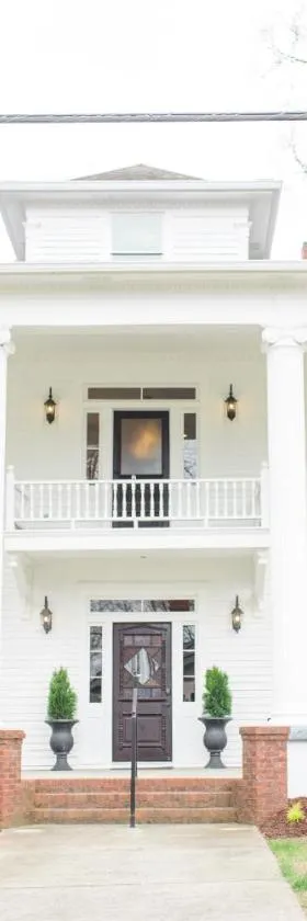 Sparrow Grove Manor，位于门罗的酒店