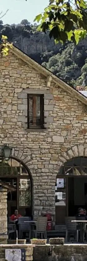Hôtel-Bar l'Embarcadère，位于拉马莱恩的酒店