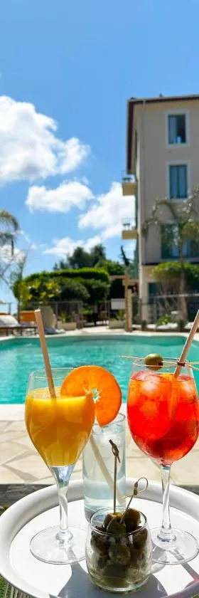 Hôtel Miramar，位于旺斯的酒店