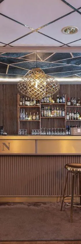 阿卡德酒店，位于韦斯特罗斯的酒店