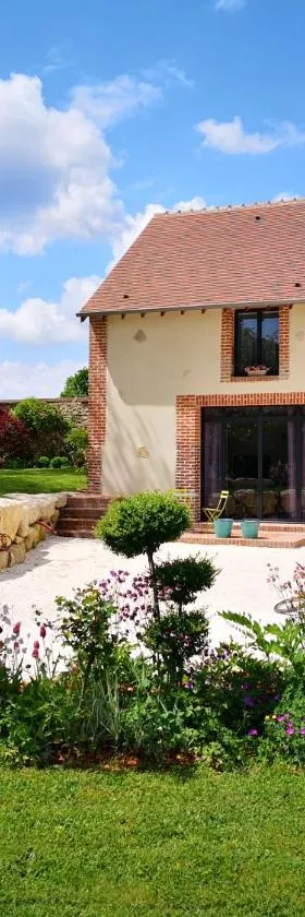 TUILERIE DE LA COTE 4*，位于Ouzouer-sur-Trézée的酒店