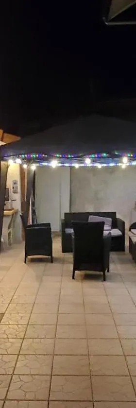 chez malo，位于Froges的酒店