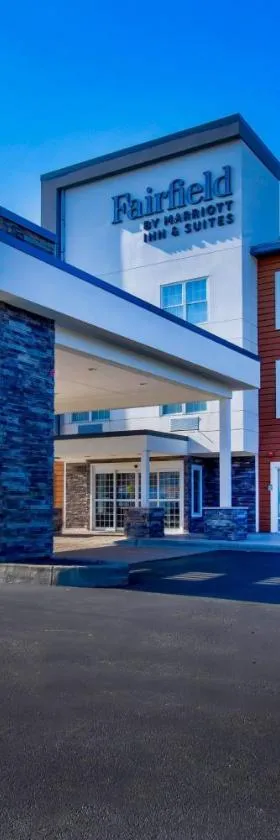 Fairfield Inn & Suites by Marriott Cortland，位于科特兰的酒店