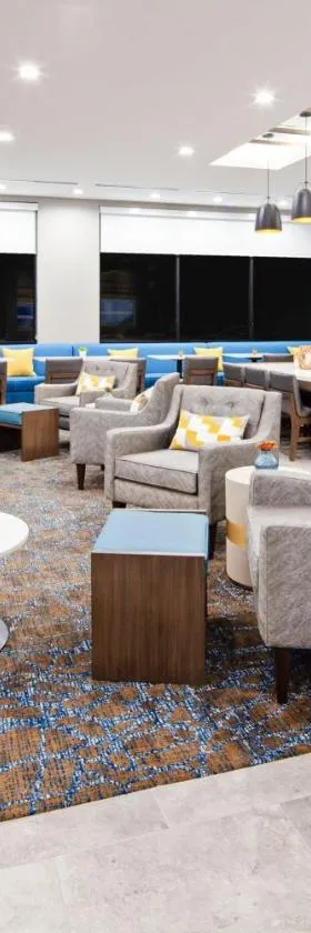 SpringHill Suites by Marriott Escondido Downtown，位于埃斯孔迪多的酒店