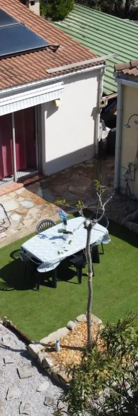 Proche Ajaccio maisonnette indépendante 4 personnes au calme，位于阿拉塔的酒店