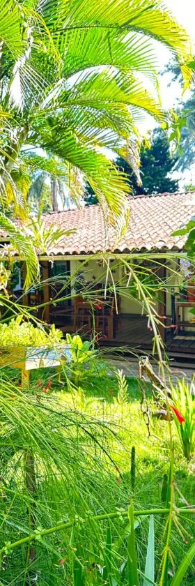 Pousada Horizonte Azul，位于伊尔哈德博伊巴的酒店