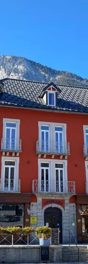 hôtel oberland，位于勒布罗伊斯的酒店