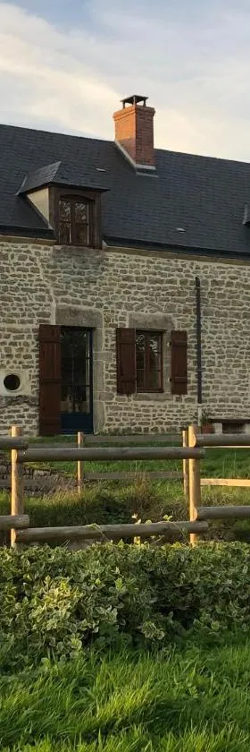 Mare aux nénuphars，位于Crux-la-Ville的酒店