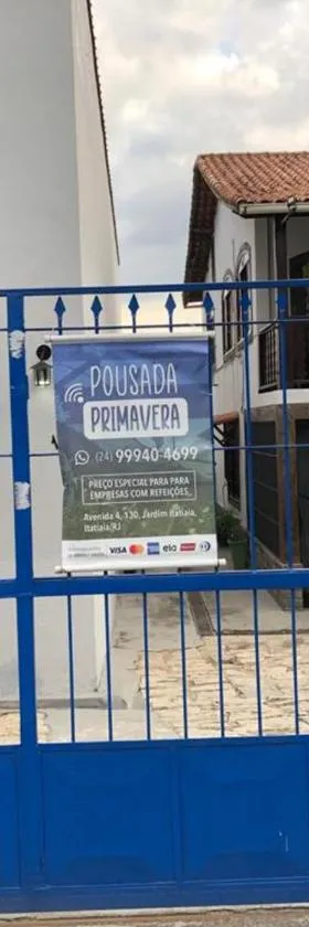 Pousada Primavera，位于伊塔蒂亚亚的酒店