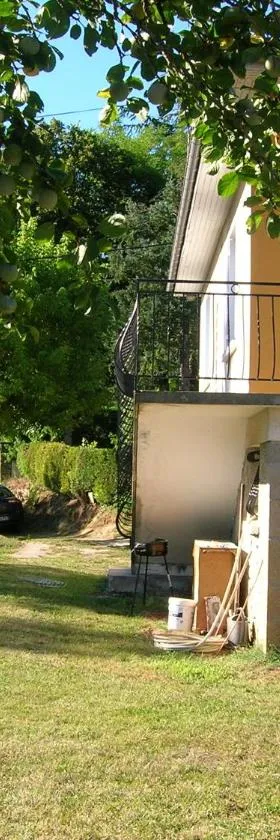 L'acacia du Rouergue，位于La Rouquette的酒店