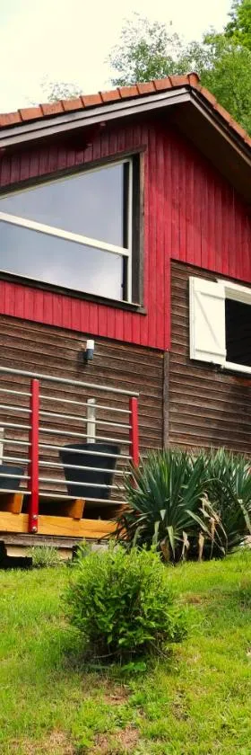 Chalet idéal 4-8 pers avec garage 20 mn Gérardmer，位于Vienville的酒店