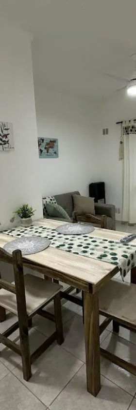 DON SIMON Apart 2 - departamento nuevo，位于埃斯佩兰萨的酒店